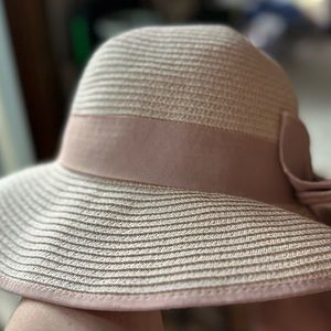 Packable Sun beach hat by LC Lauren Conrad